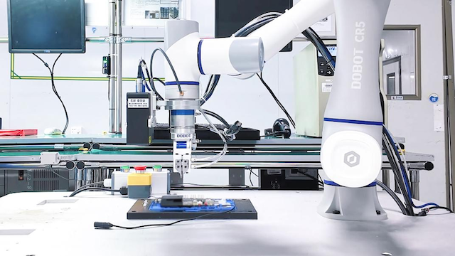 、協(xié)作機(jī)器人:撬動制造業(yè)智能化轉(zhuǎn)型的底層技術(shù)革命與產(chǎn)業(yè)范式重構(gòu)