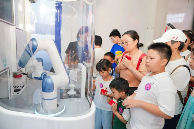 多足仿生機(jī)器人