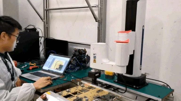 、點(diǎn)膠精度0.05mm是什么概念?越疆協(xié)作機(jī)器人如何破解3C行業(yè)柔性制造難題?